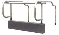 BERG Adjustable Head Rail Tie Stall